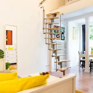 Spacious Loft Style In Willmersdorf Apartment
