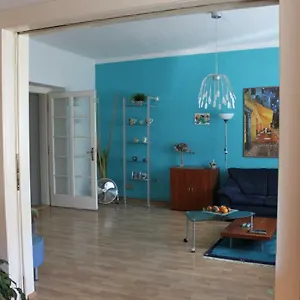 Cosy Under The Tower Apartment Prag