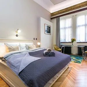 Apartment Nebovidy I - Historic Centre - Terrace - Air Conditioning Apartment Prag
